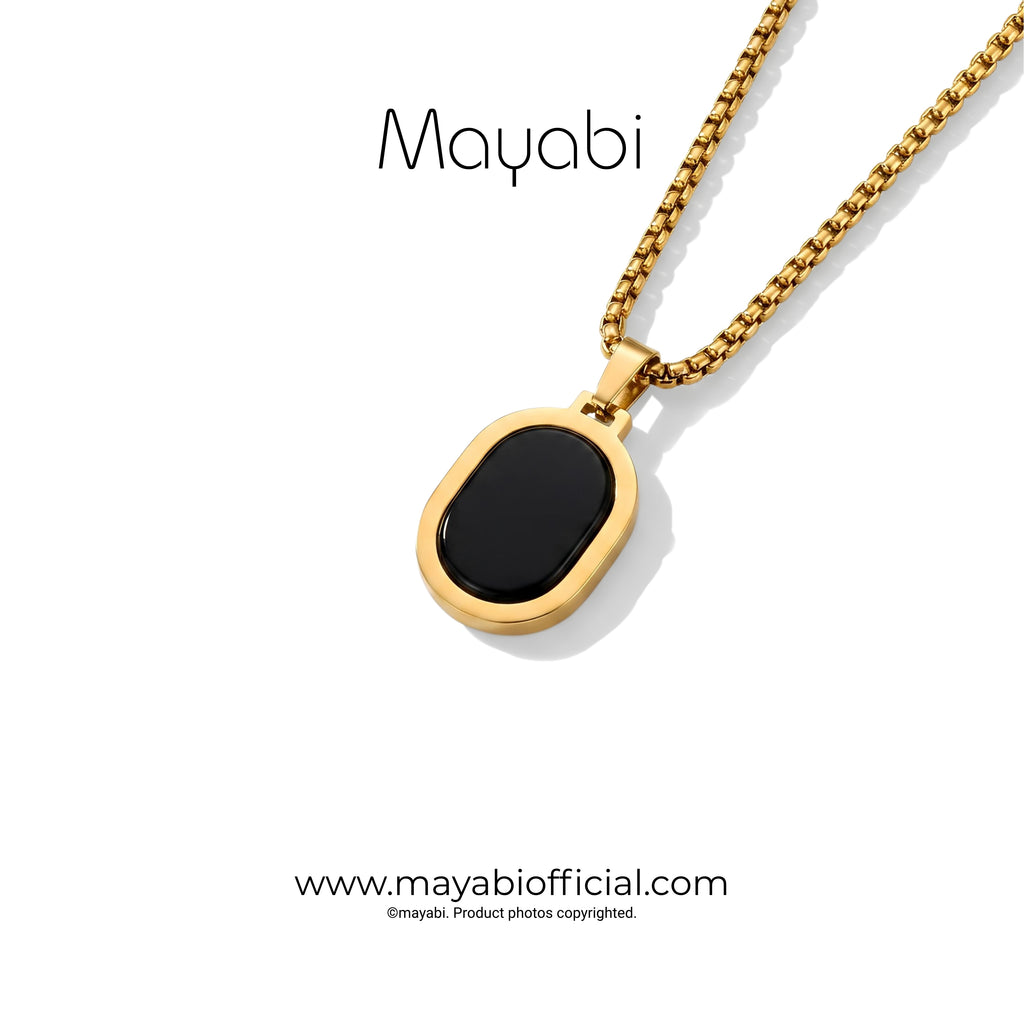 Mayabi Celine Onyx  Pendant With Chain