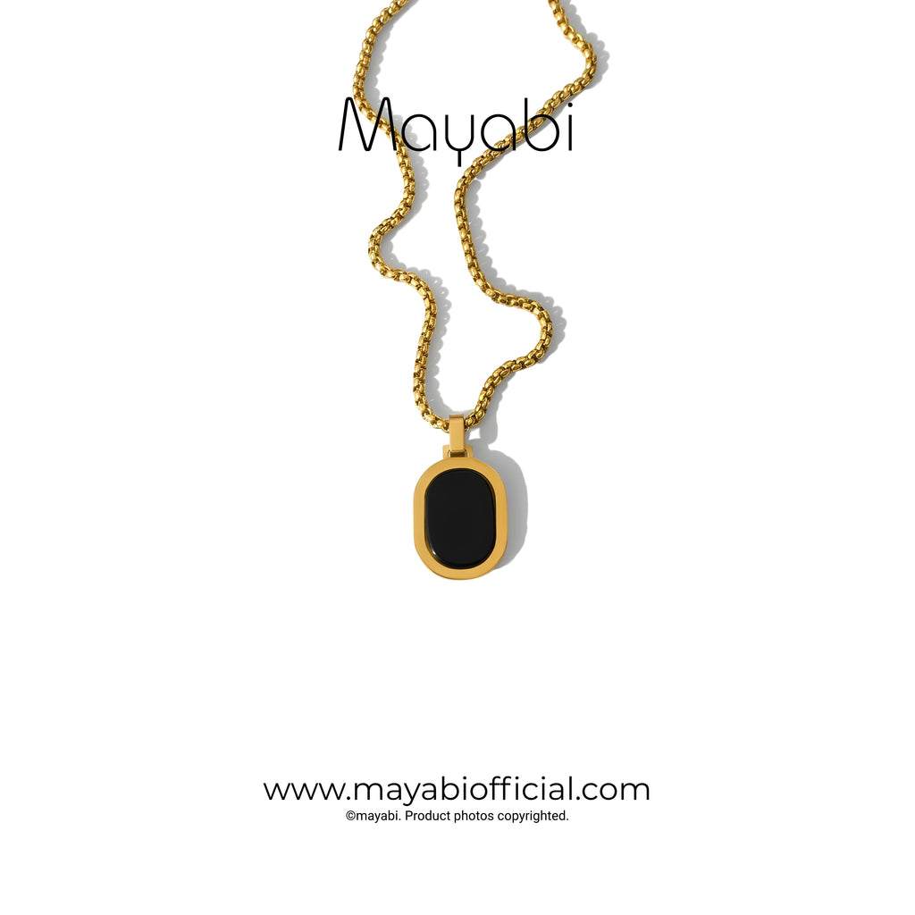 Mayabi Celine Onyx  Pendant With Chain